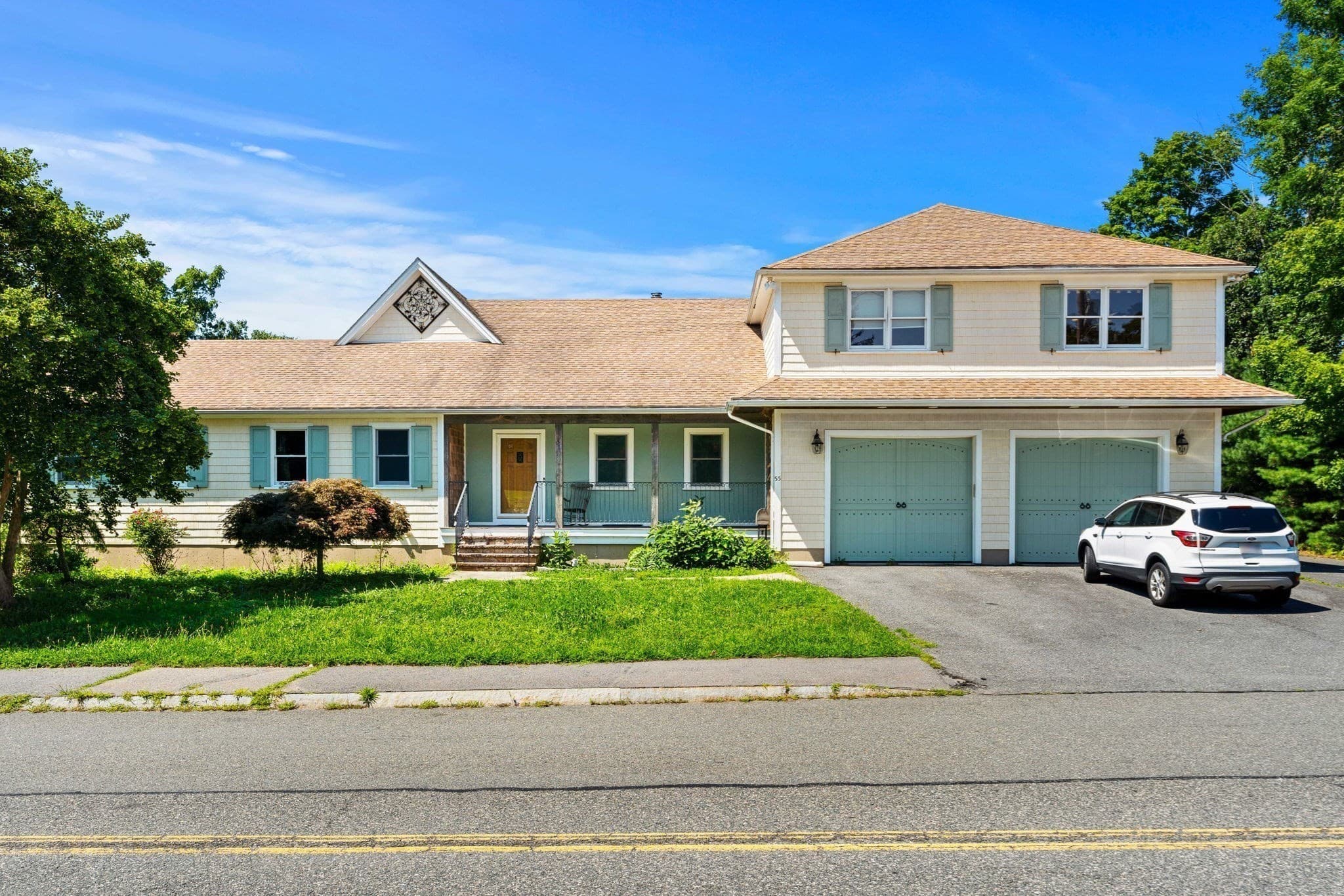 55 Crescent St, Bridgewater MA 02324
