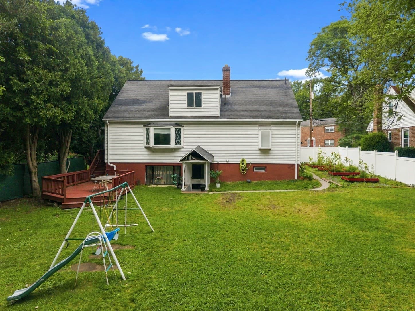 Single Family Residence at 26 Beulah St, Framingham MA 01701, Framingham, photo 32 of 34