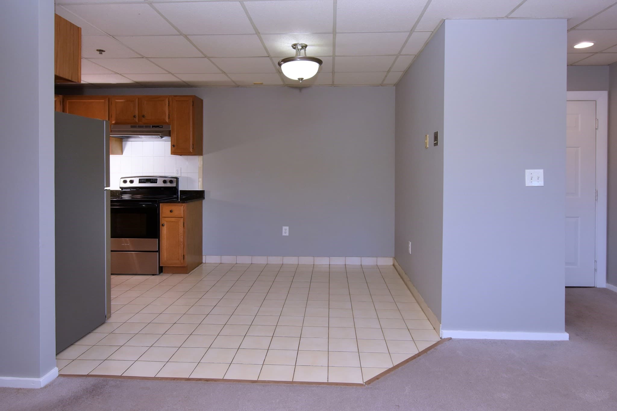 Condominium at 64 Foster St # 301, Peabody MA 01960, Peabody, photo 7 of 19