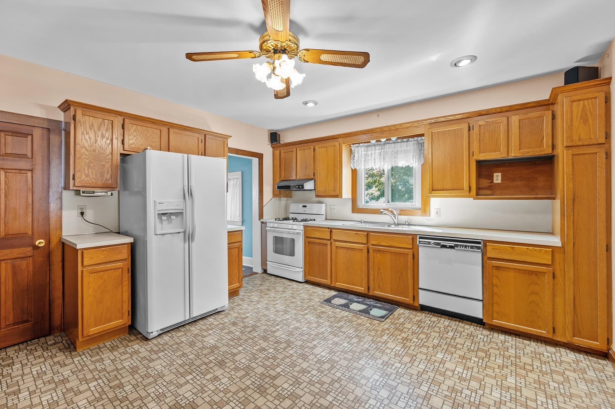 Single Family Residence at 64 Locust St, Danvers MA 01923, Danvers, photo 3 of 38