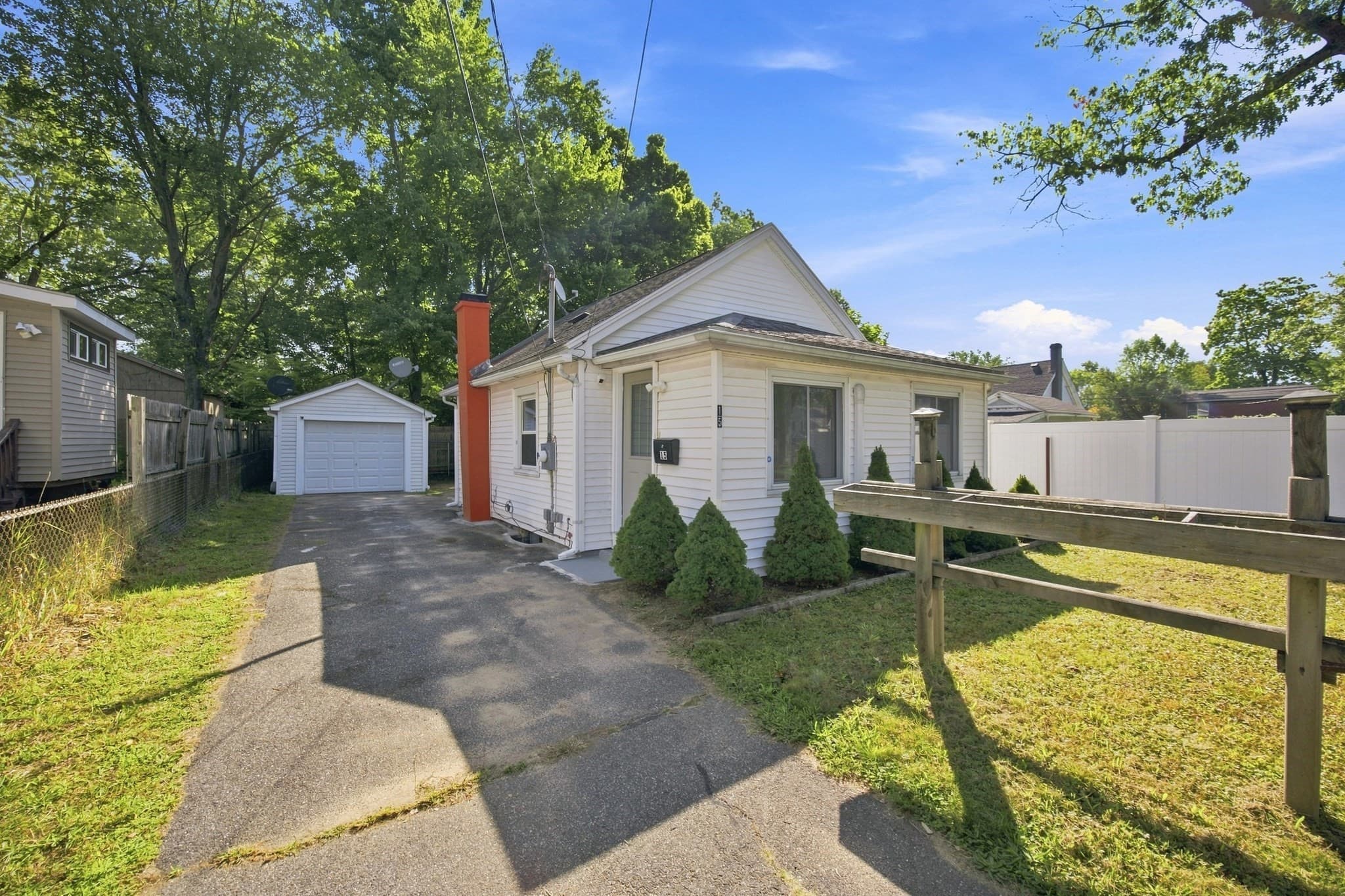 Single Family Residence at 15 Alice St, Springfield MA 01109, Springfield, photo 24 of 26