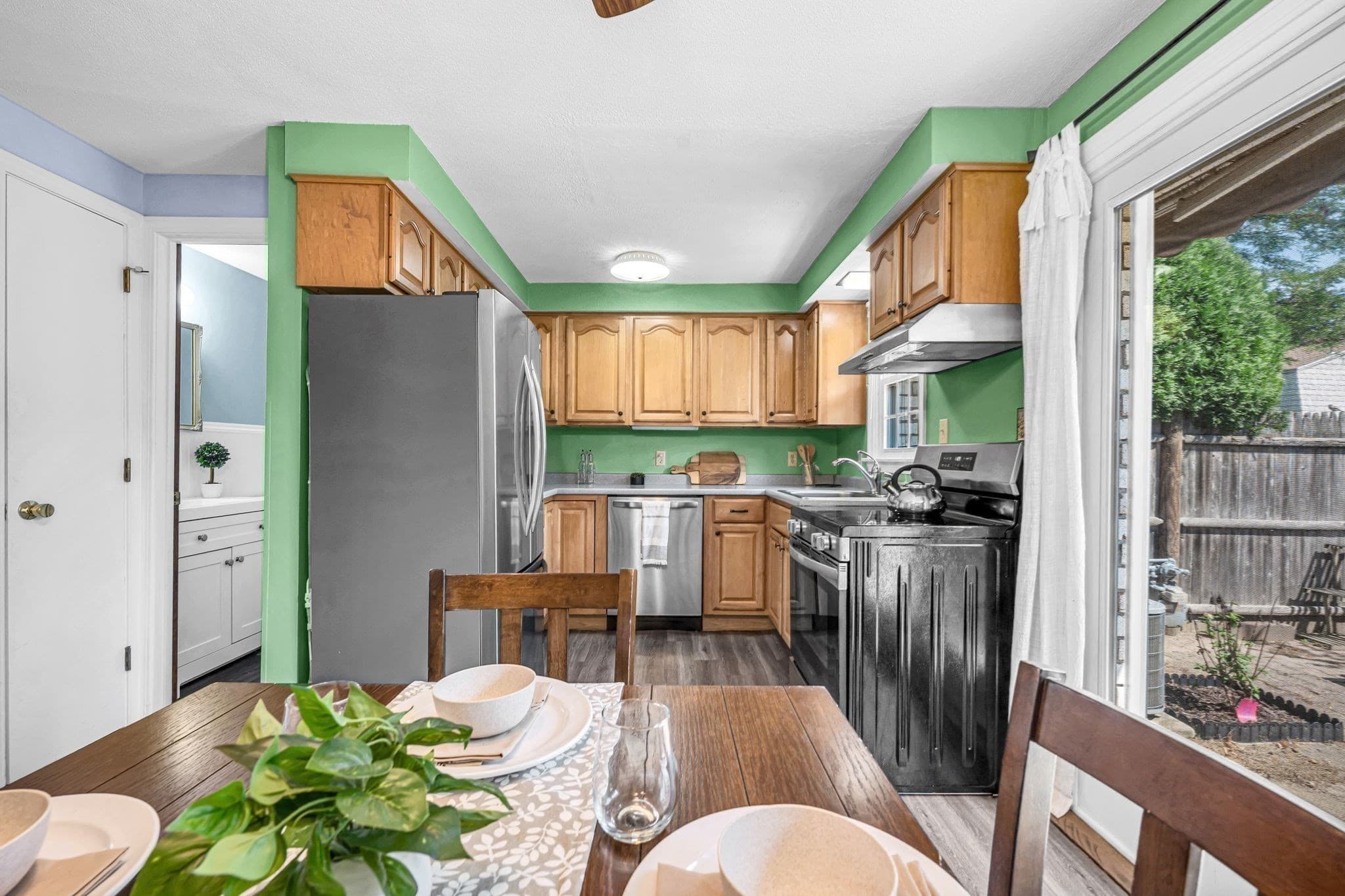 Condominium at 16 Corey Colonial # 16, Agawam MA 01001, Agawam, photo 10 of 37
