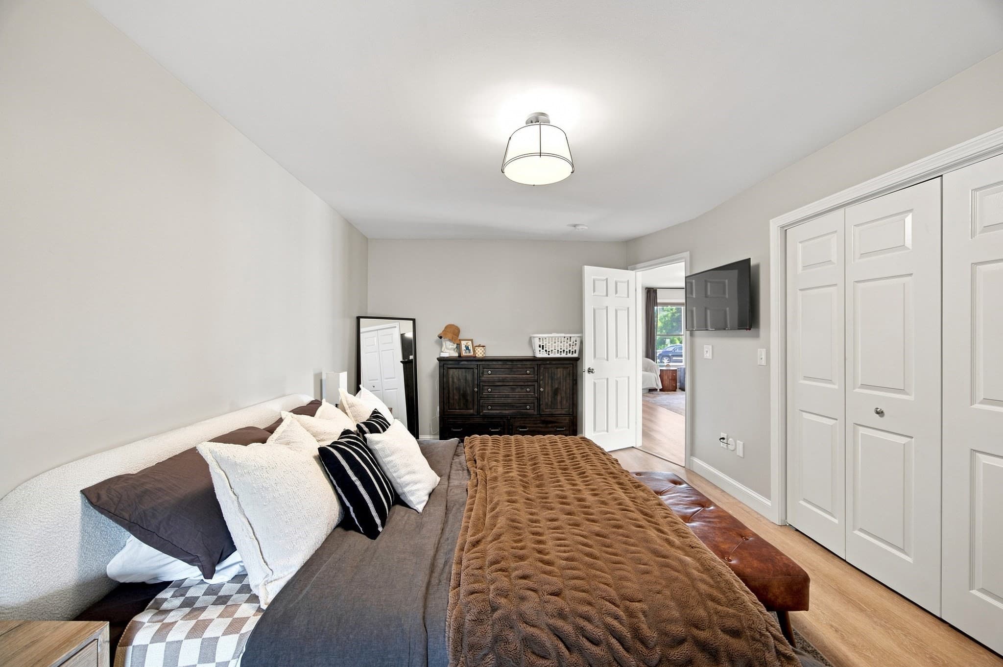 Condominium at 1 Alvord Pl # 1, South Hadley MA 01075, photo 20 of 37