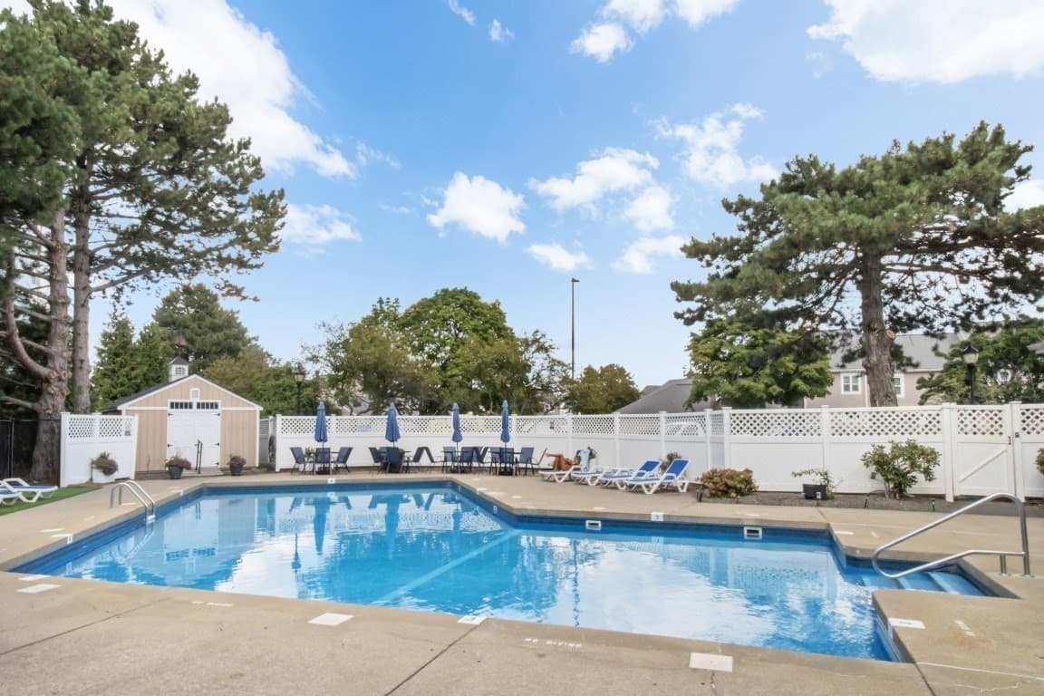 Condominium at 1 Cutter Ln # 1, Quincy MA 02171, Quincy, photo 38 of 42