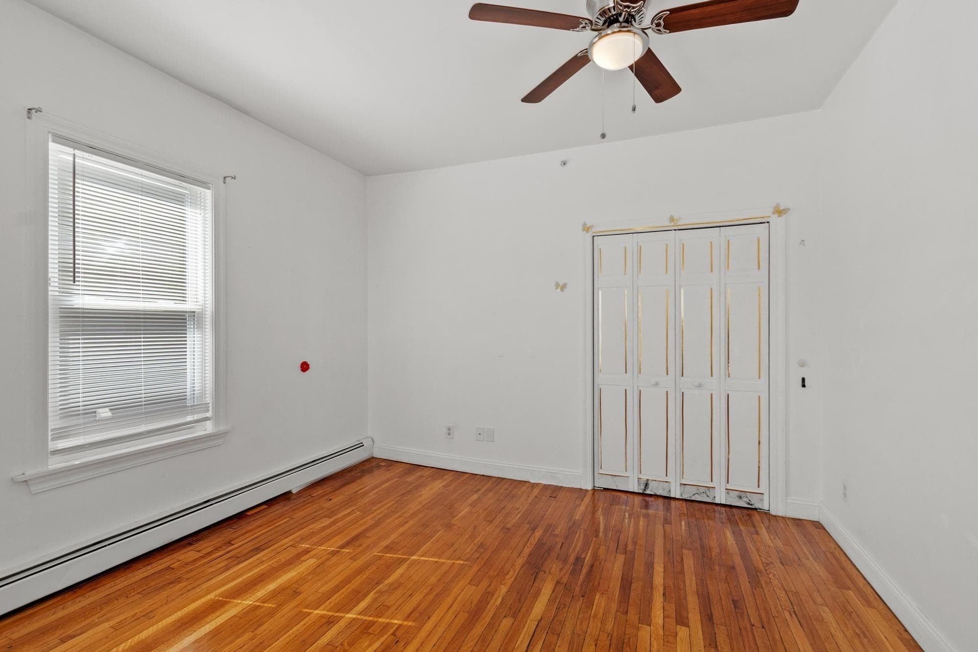 3 Family at 107 Hollingsworth St, Lynn MA 01902, Lynn, photo 16 of 34
