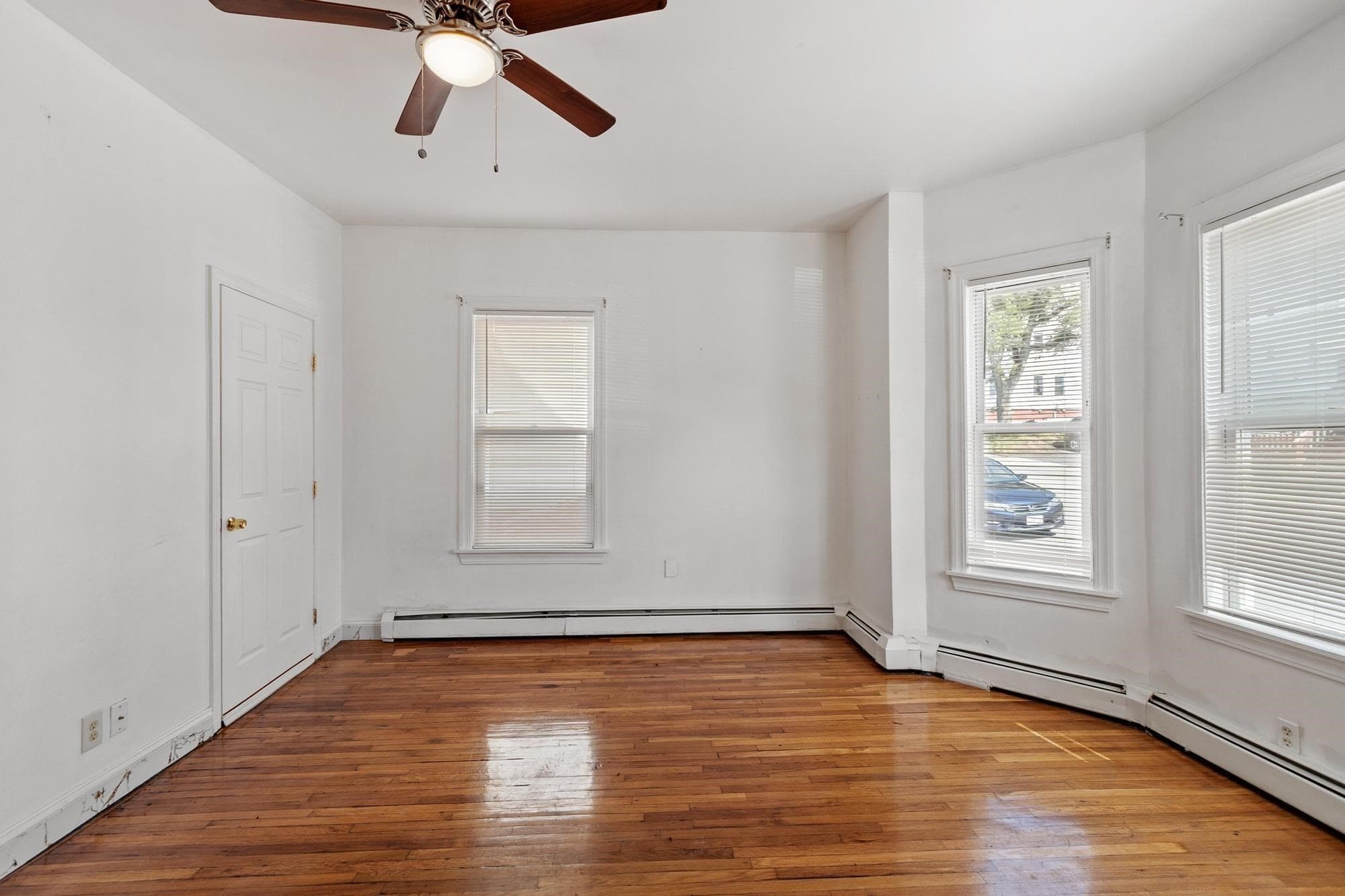 3 Family at 107 Hollingsworth St, Lynn MA 01902, Lynn, photo 12 of 34