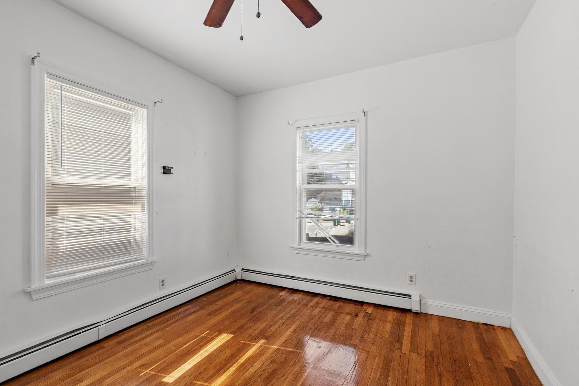 3 Family at 107 Hollingsworth St, Lynn MA 01902, Lynn, photo 14 of 34