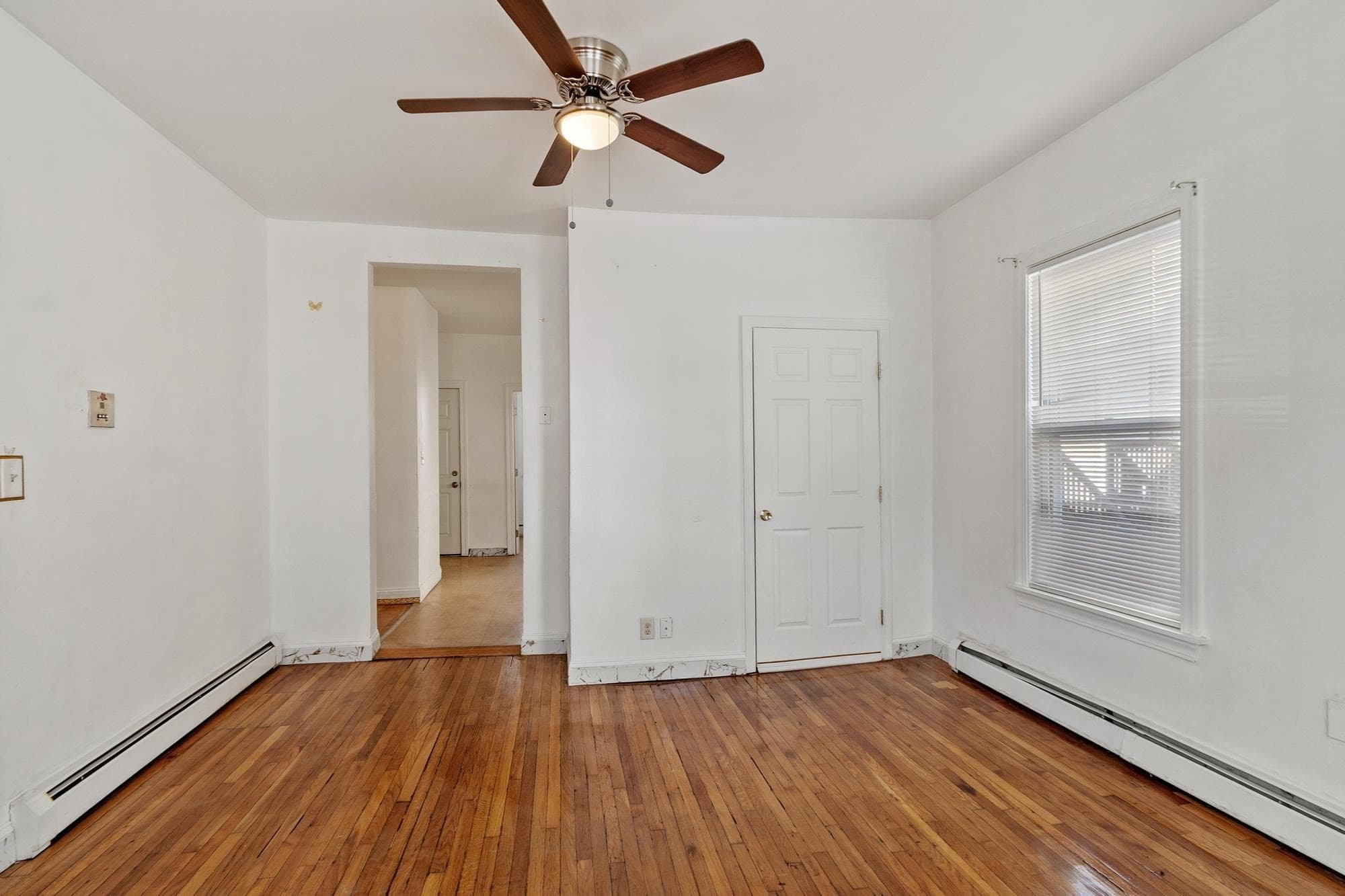 3 Family at 107 Hollingsworth St, Lynn MA 01902, Lynn, photo 11 of 34