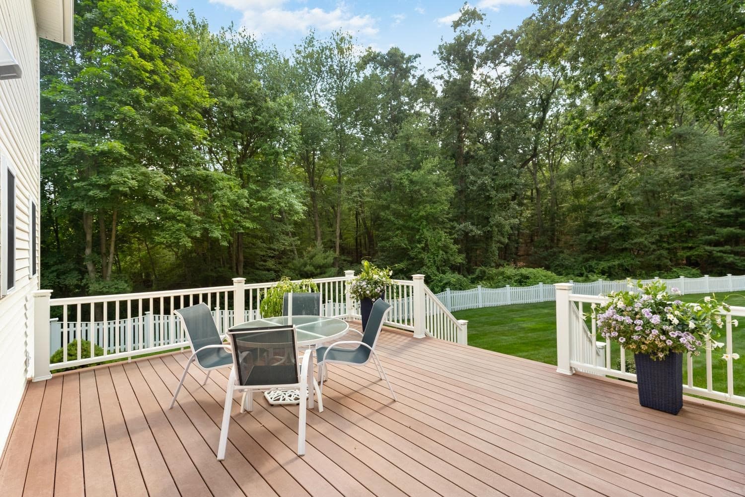 Single Family Residence at 21 Partridge Lane, Wakefield MA 01880, photo 3 of 39