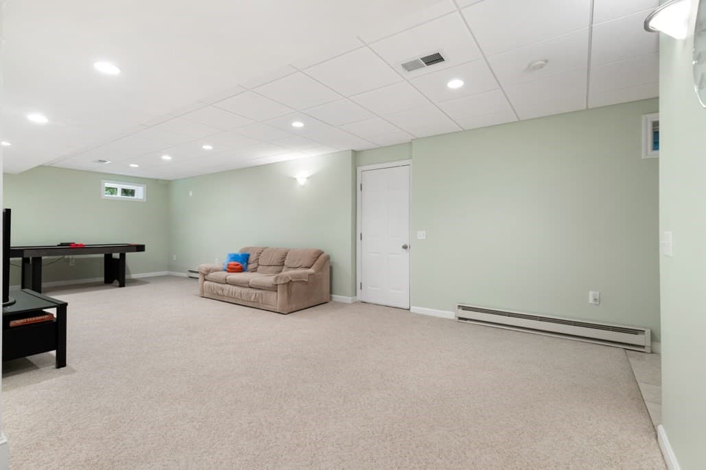 Single Family Residence at 21 Partridge Lane, Wakefield MA 01880, photo 28 of 39