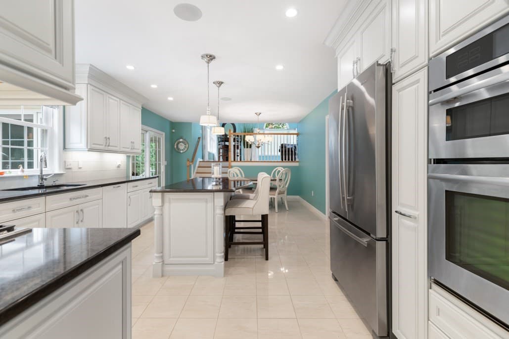 Single Family Residence at 21 Partridge Lane, Wakefield MA 01880, photo 10 of 39
