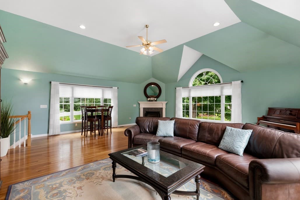 Single Family Residence at 21 Partridge Lane, Wakefield MA 01880, photo 15 of 39