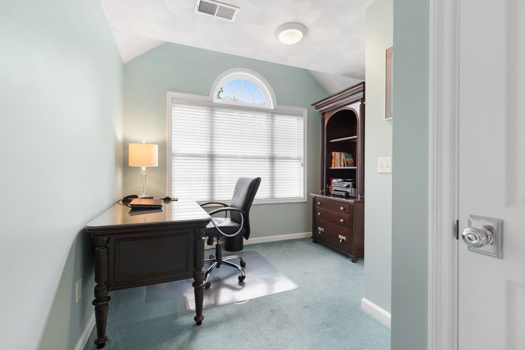Single Family Residence at 21 Partridge Lane, Wakefield MA 01880, photo 21 of 39