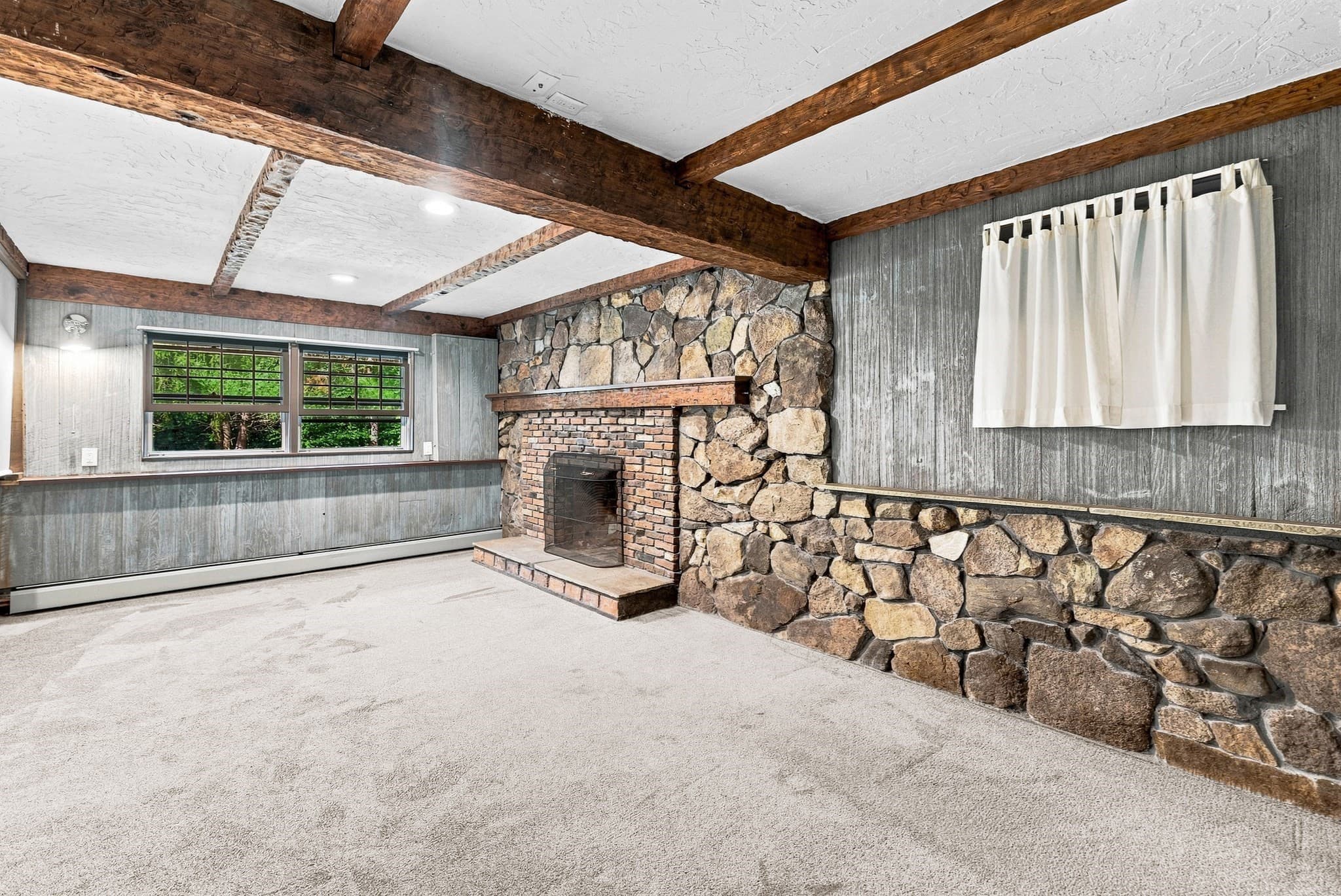 Single Family Residence at 636 Highland St, Holliston MA 01746, Holliston, photo 5 of 42