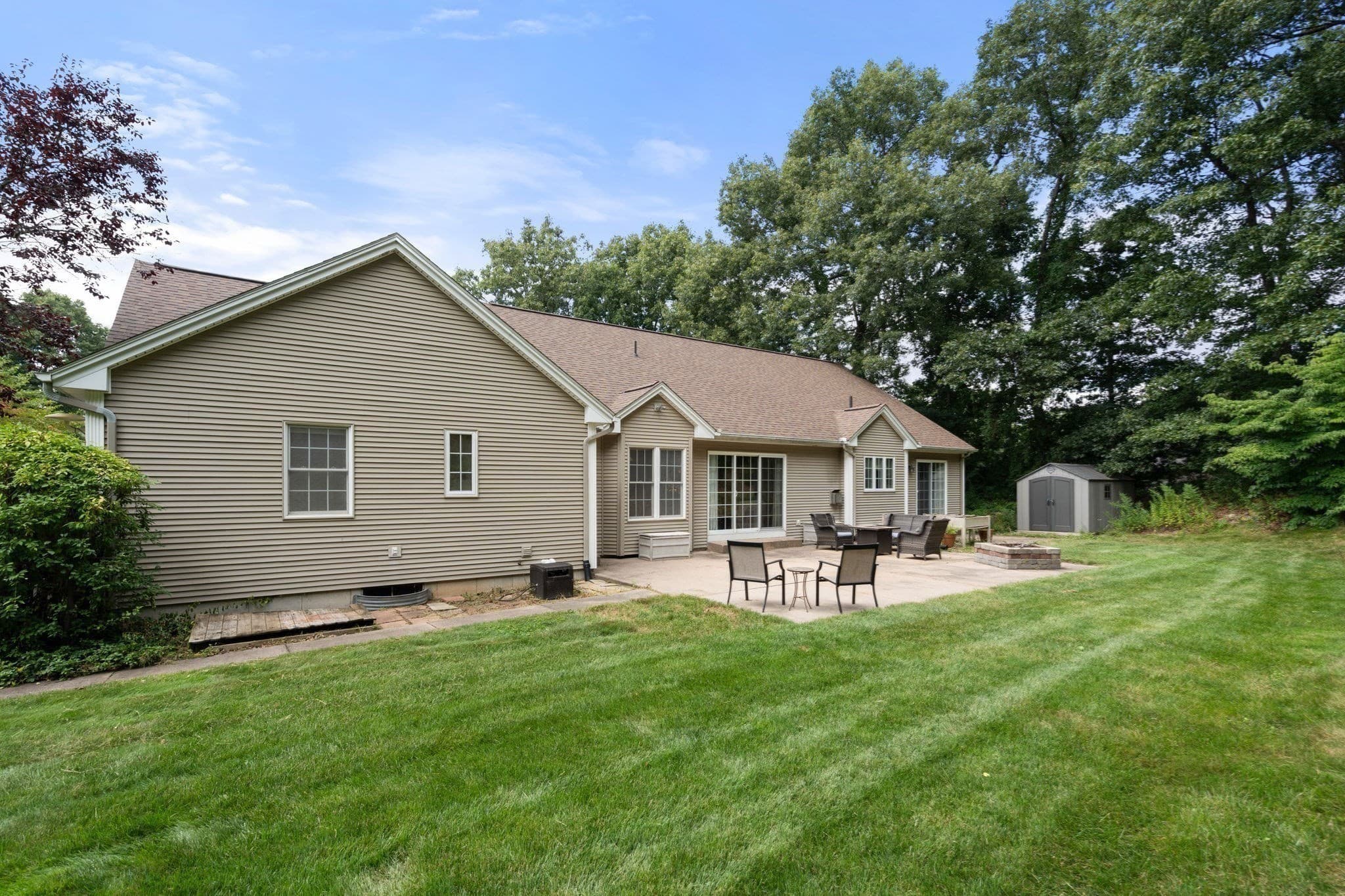 Single Family Residence at 75 Hillcrest Circle, Westfield MA 01085, Westfield, photo 38 of 39
