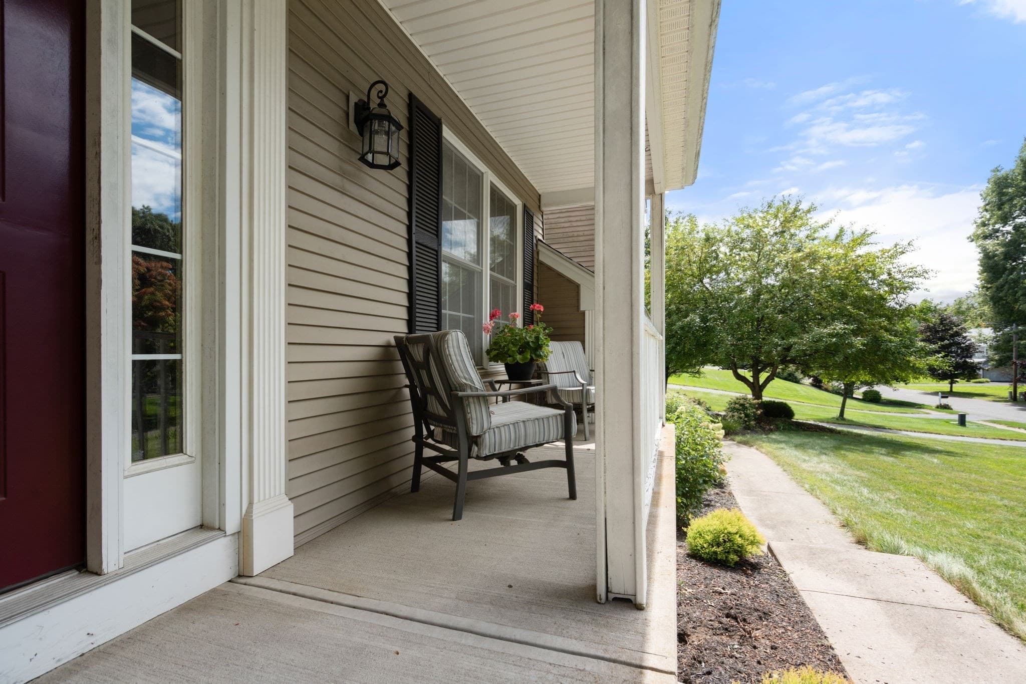 Single Family Residence at 75 Hillcrest Circle, Westfield MA 01085, Westfield, photo 4 of 39