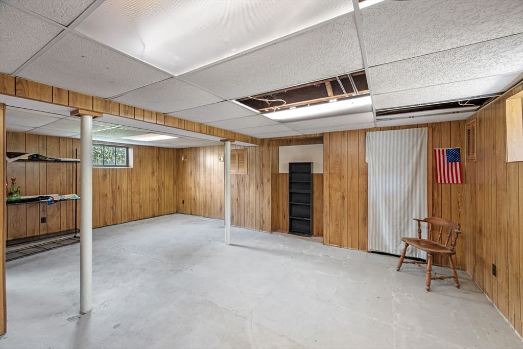 Single Family Residence at 58 Sohier Rd, Beverly MA 01915, Beverly, photo 32 of 42