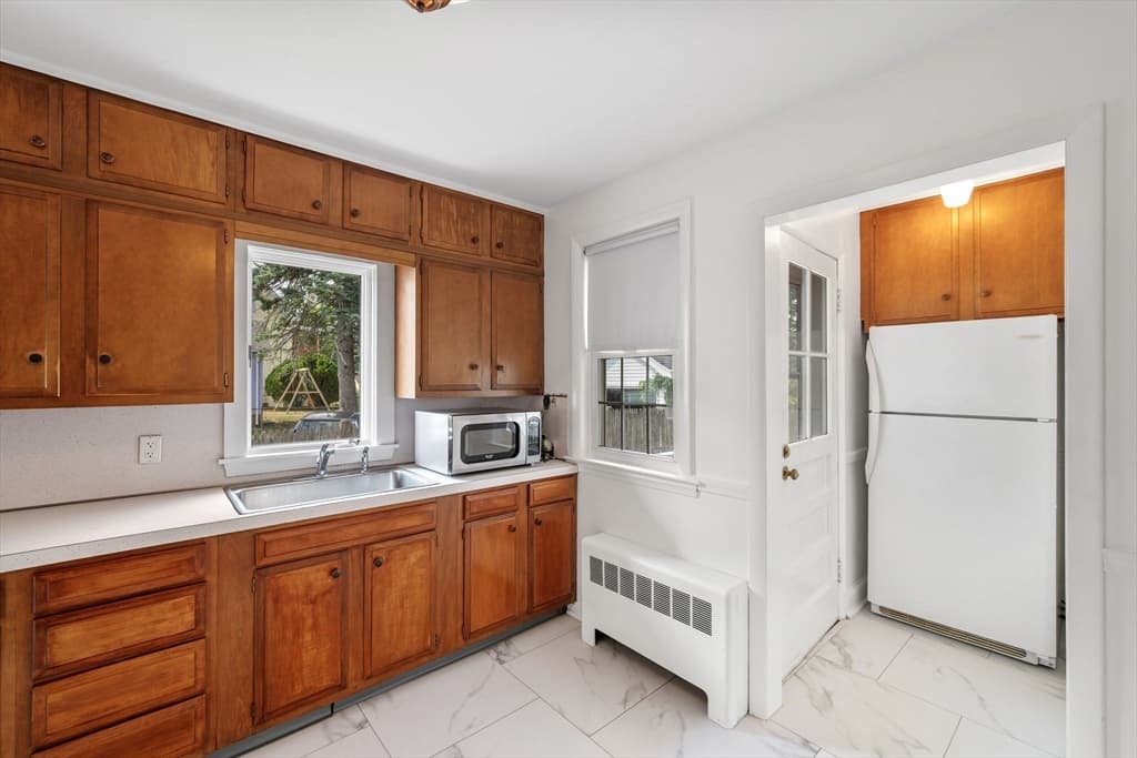 Single Family Residence at 58 Sohier Rd, Beverly MA 01915, Beverly, photo 14 of 42
