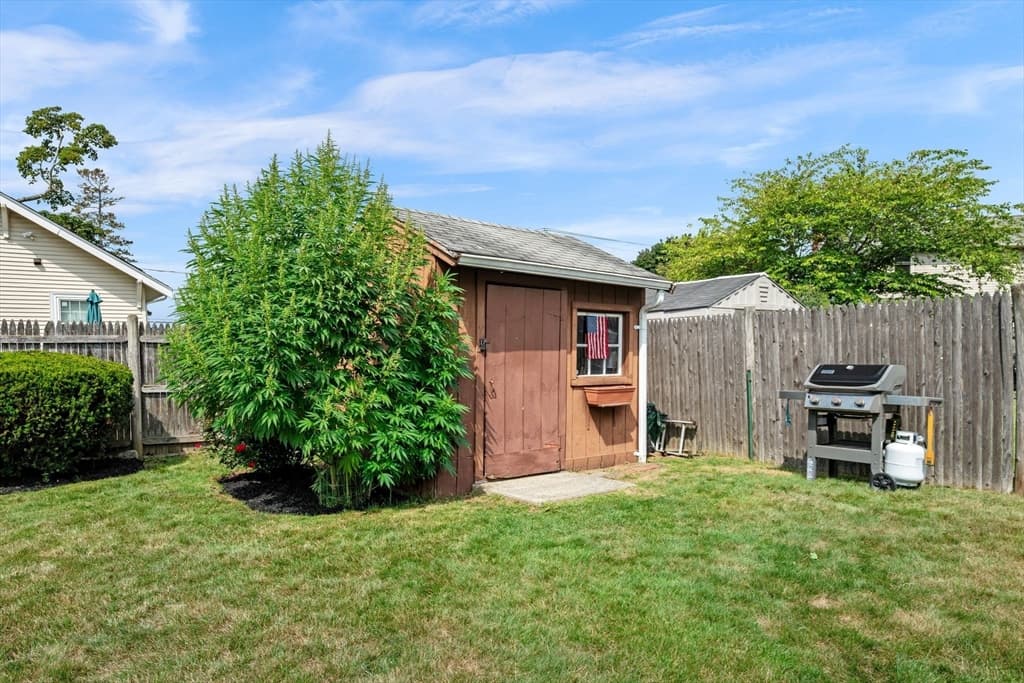 Single Family Residence at 58 Sohier Rd, Beverly MA 01915, Beverly, photo 40 of 42