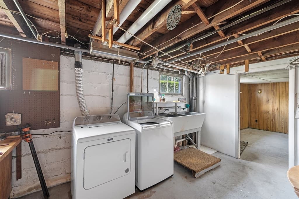 Single Family Residence at 58 Sohier Rd, Beverly MA 01915, Beverly, photo 29 of 42