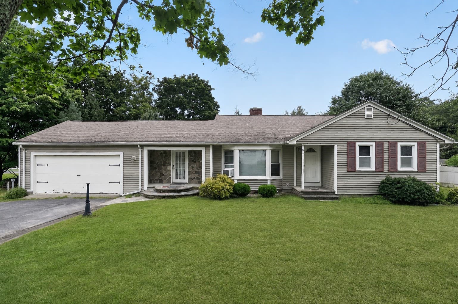 38 Dighton Ave, Taunton MA 02780