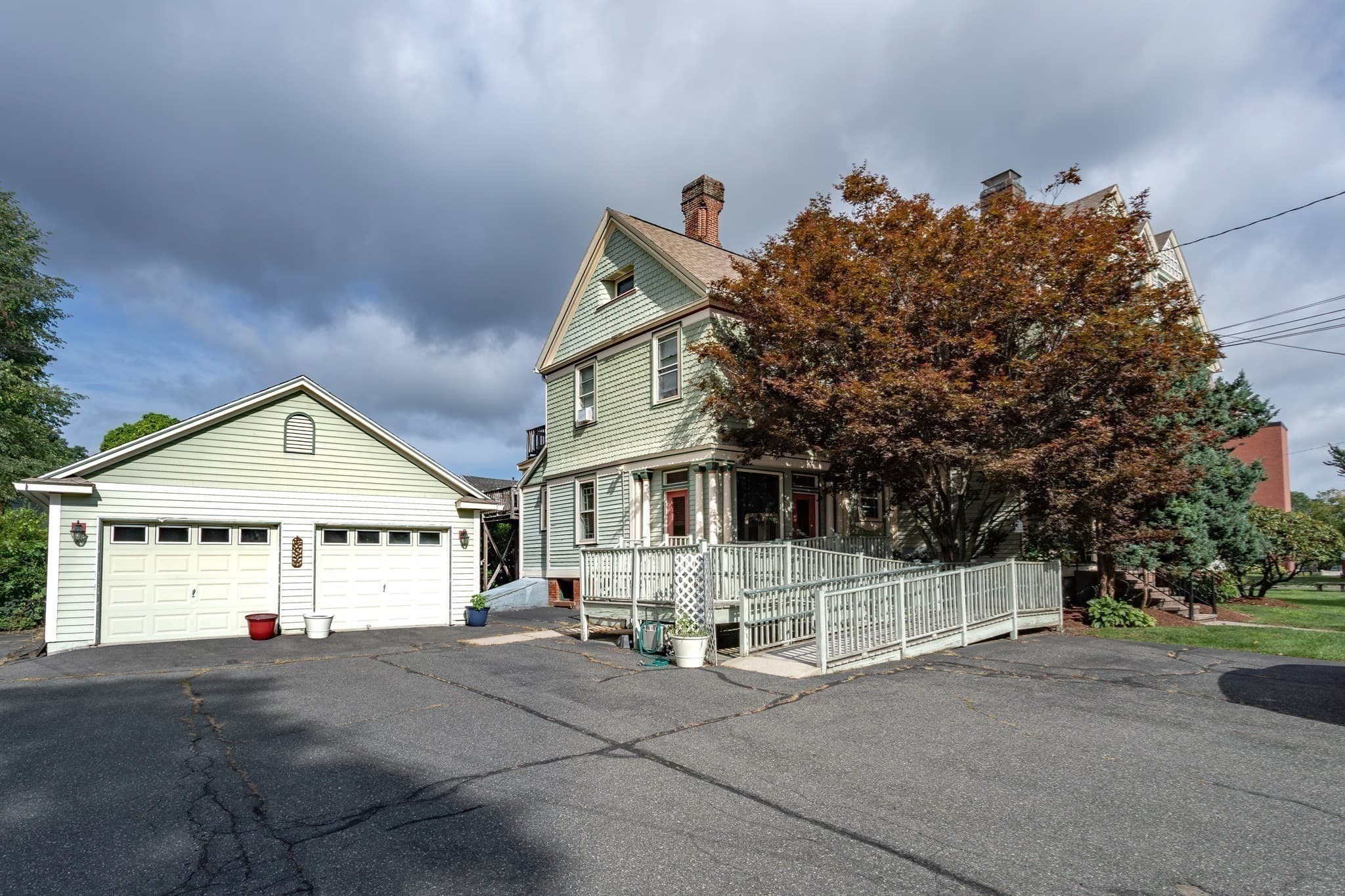 3 Family at 56 Court St, Westfield MA 01085, Westfield, photo 5 of 37