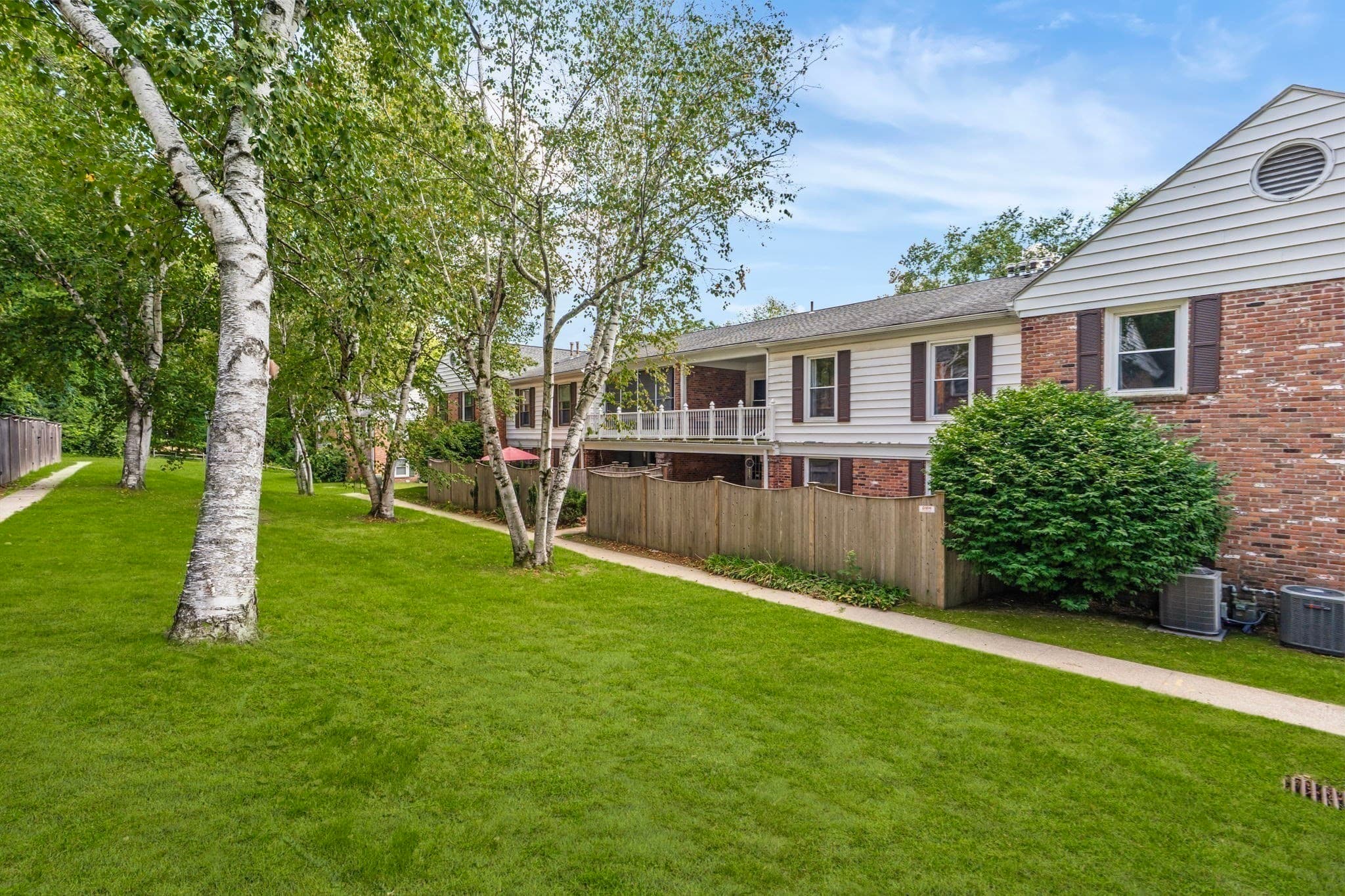 30 Halifax Ct # G, Springfield MA 01108