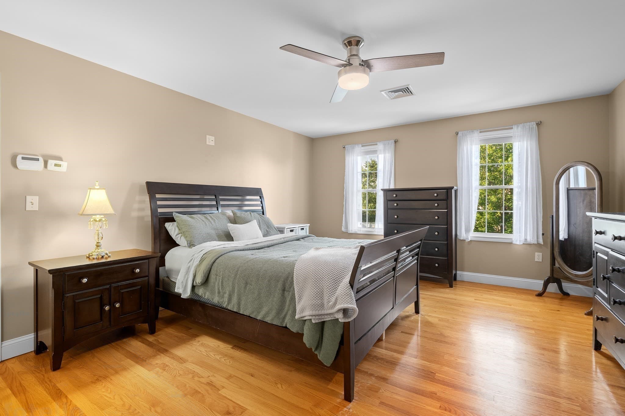 Single Family Residence at 3 Joy Rd, New Bedford MA 02740, New Bedford, photo 12 of 25