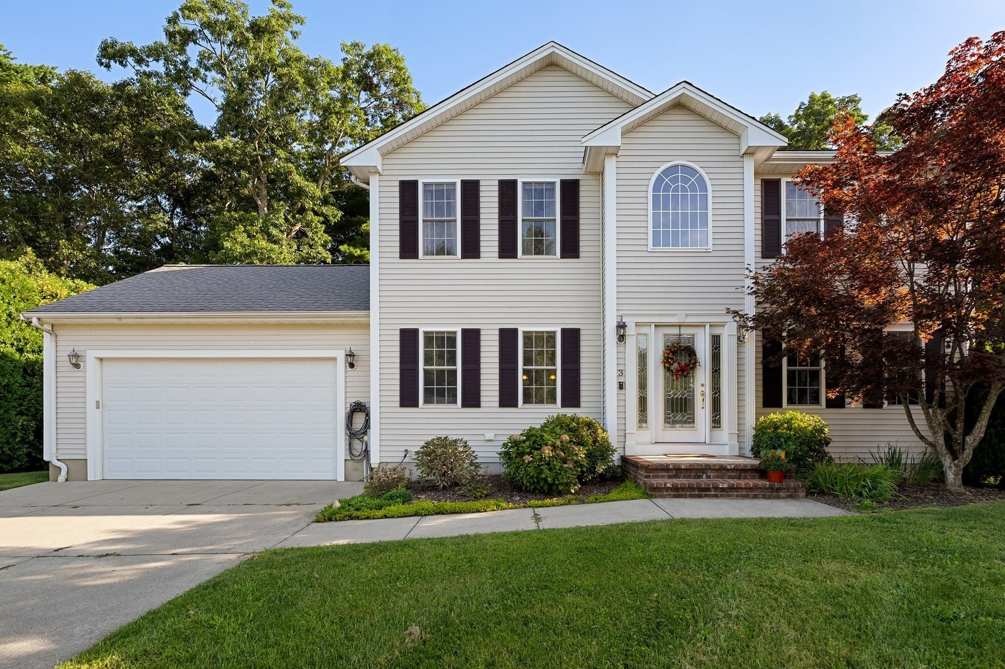 3 Joy Rd, New Bedford MA 02740