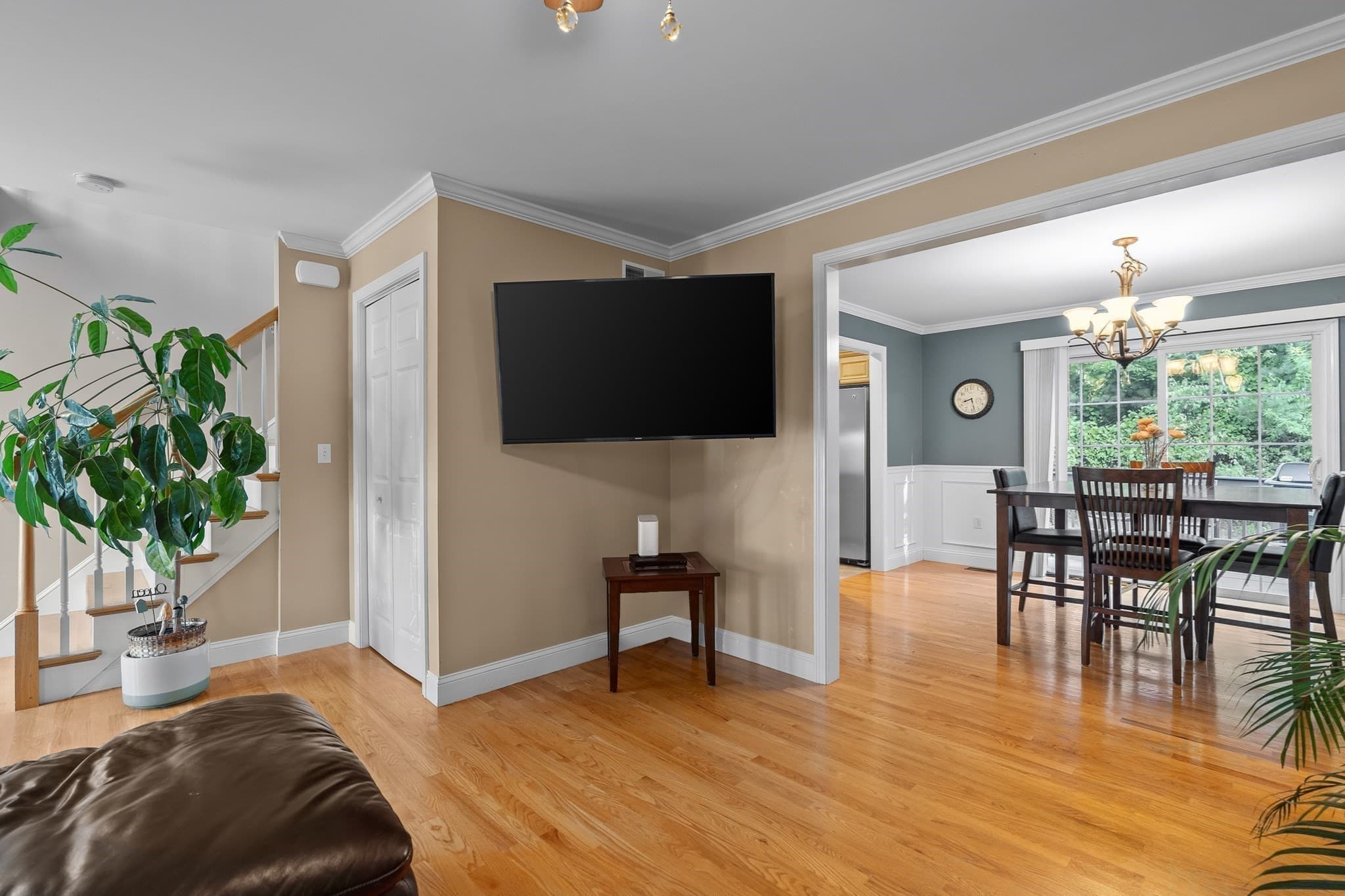 Single Family Residence at 3 Joy Rd, New Bedford MA 02740, New Bedford, photo 4 of 25