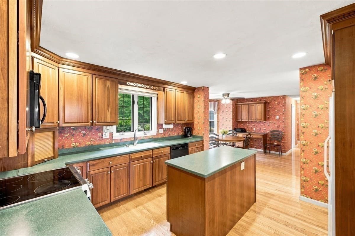 Single Family Residence at 60 Wagon Road, Walpole MA 02081, Walpole, photo 10 of 42