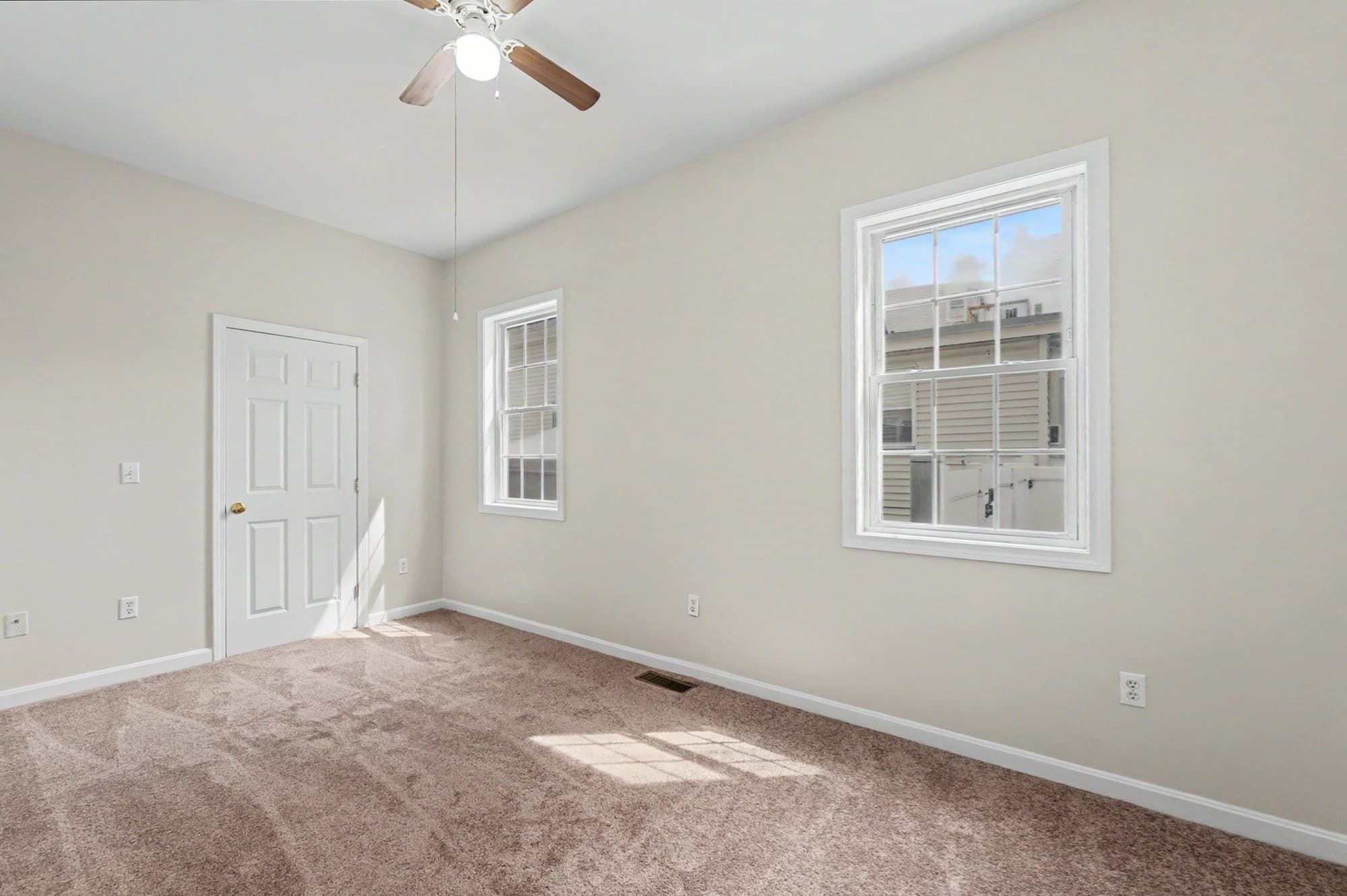 Condominium at 55 4th St # 57, Lowell MA 01850, photo 17 of 41