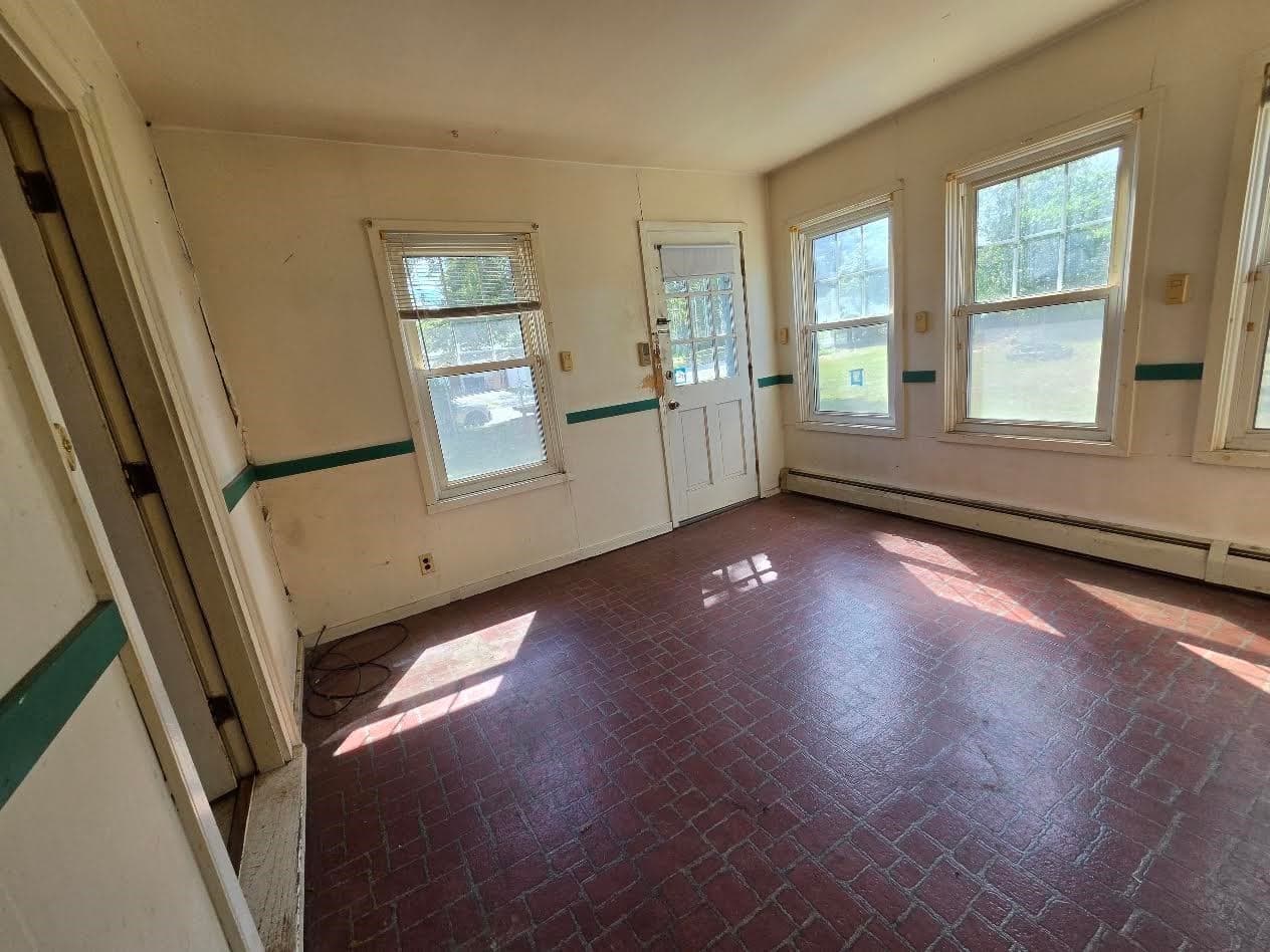 Single Family Residence at 211 Lowell Street, Methuen MA 01844, Methuen, photo 6 of 24