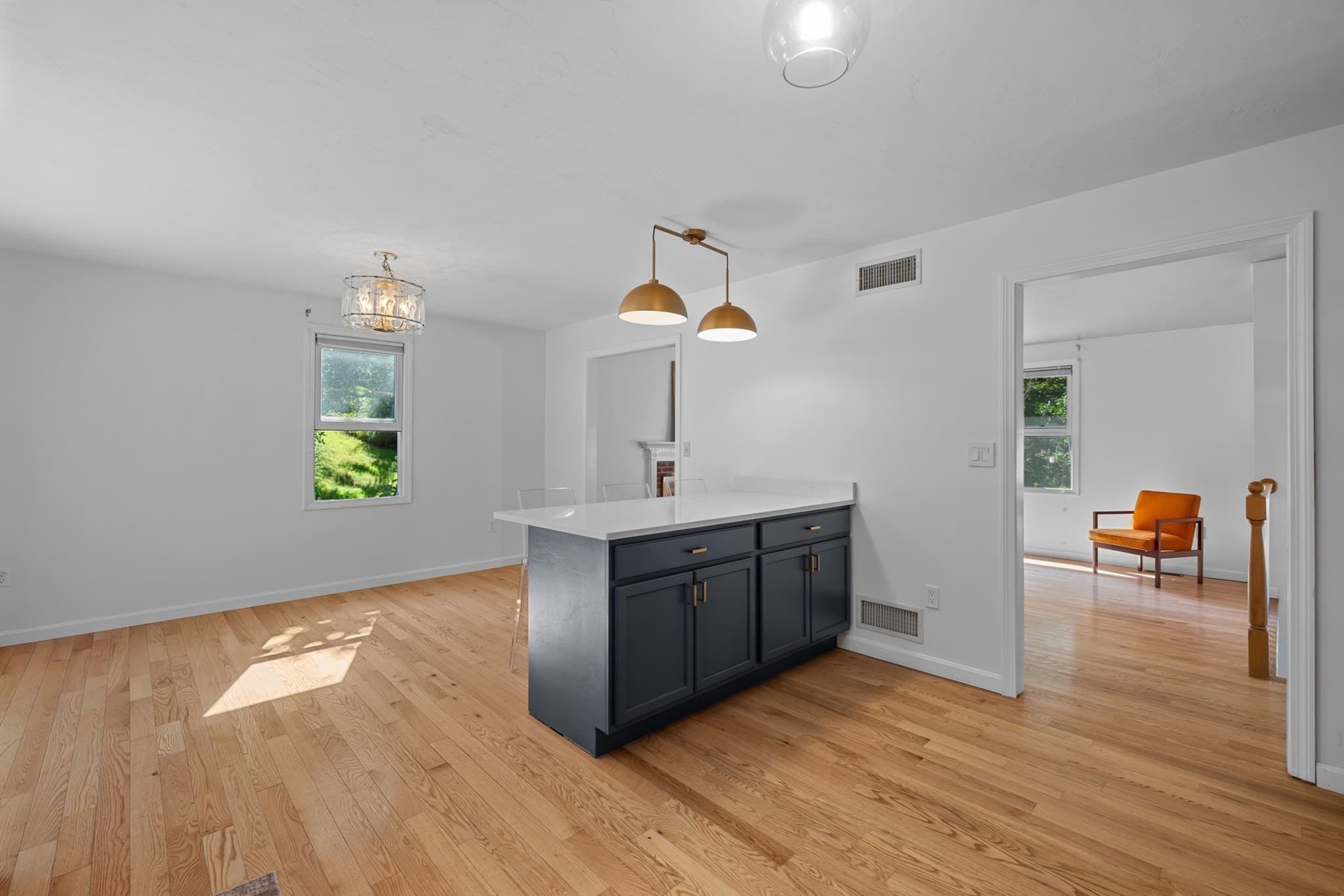 Single Family Residence at 13 Crosby Rd, Grafton MA 01519, Grafton, photo 10 of 37