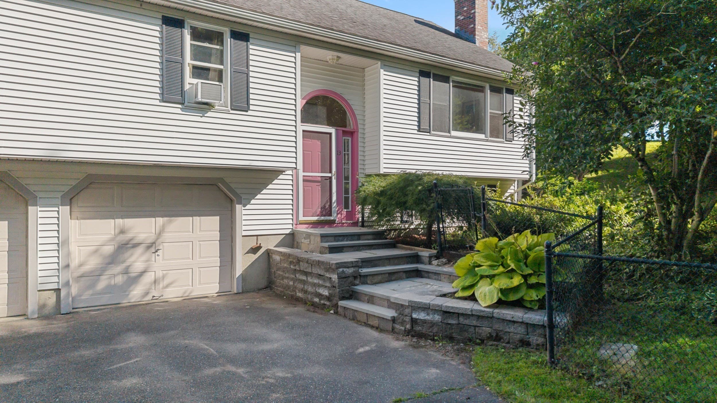 Single Family Residence at 13 Crosby Rd, Grafton MA 01519, Grafton, photo 4 of 37