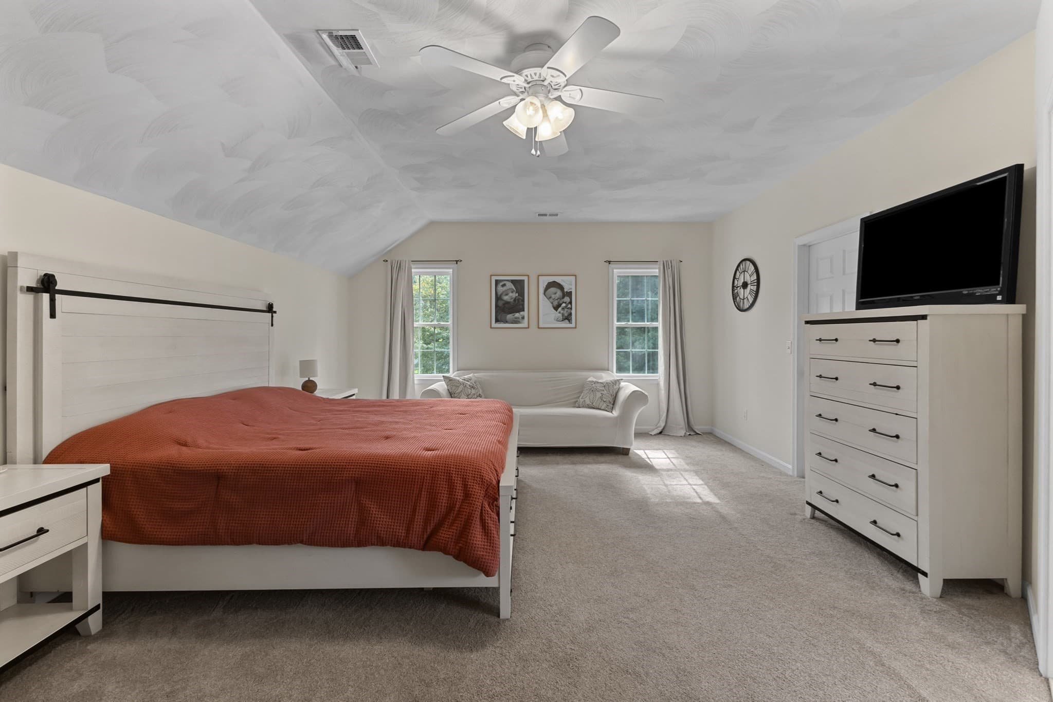 Single Family Residence at 22 W Ledge Rd, Clinton MA 01510, Clinton, photo 20 of 36