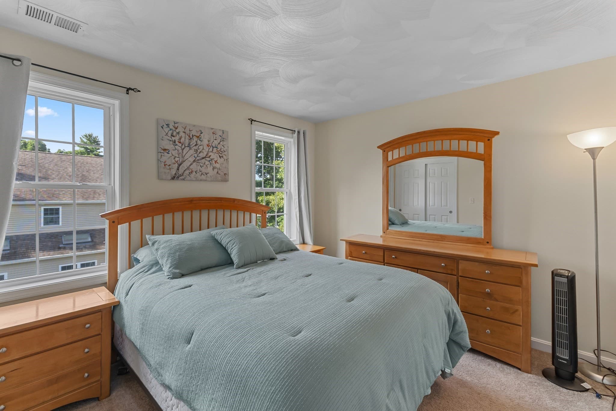 Single Family Residence at 22 W Ledge Rd, Clinton MA 01510, Clinton, photo 25 of 36