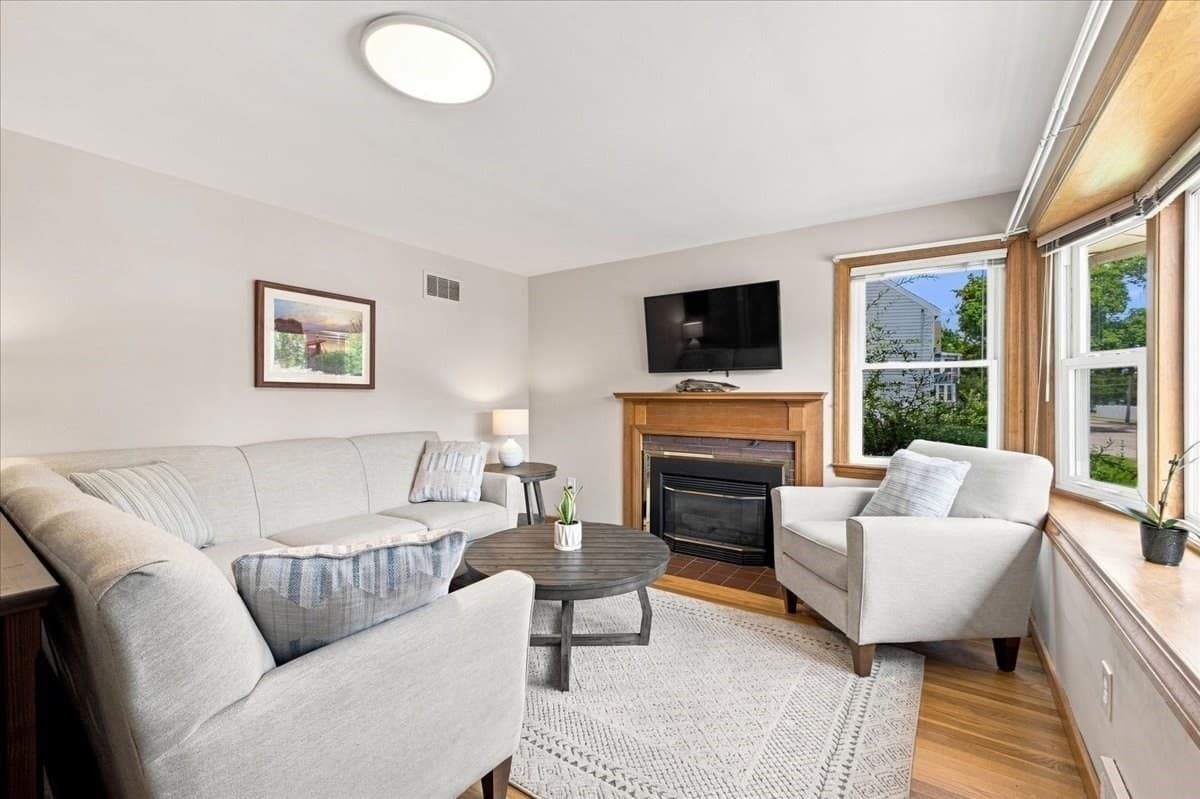 Single Family Residence at 54 Mountain Avenue, Norwood MA 02062, Norwood, photo 6 of 40