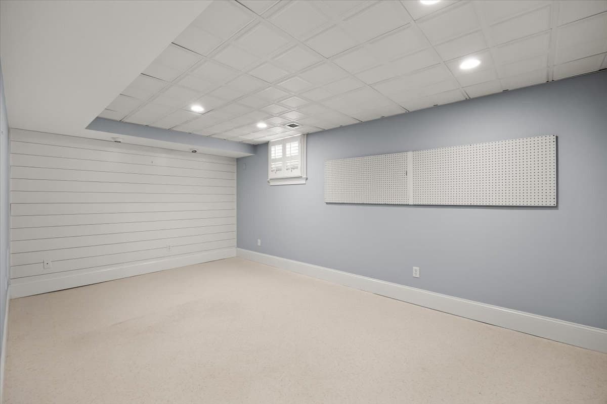 Condominium at 2 Sunflower Drive # 2, Raynham MA 02767, Raynham, photo 31 of 40