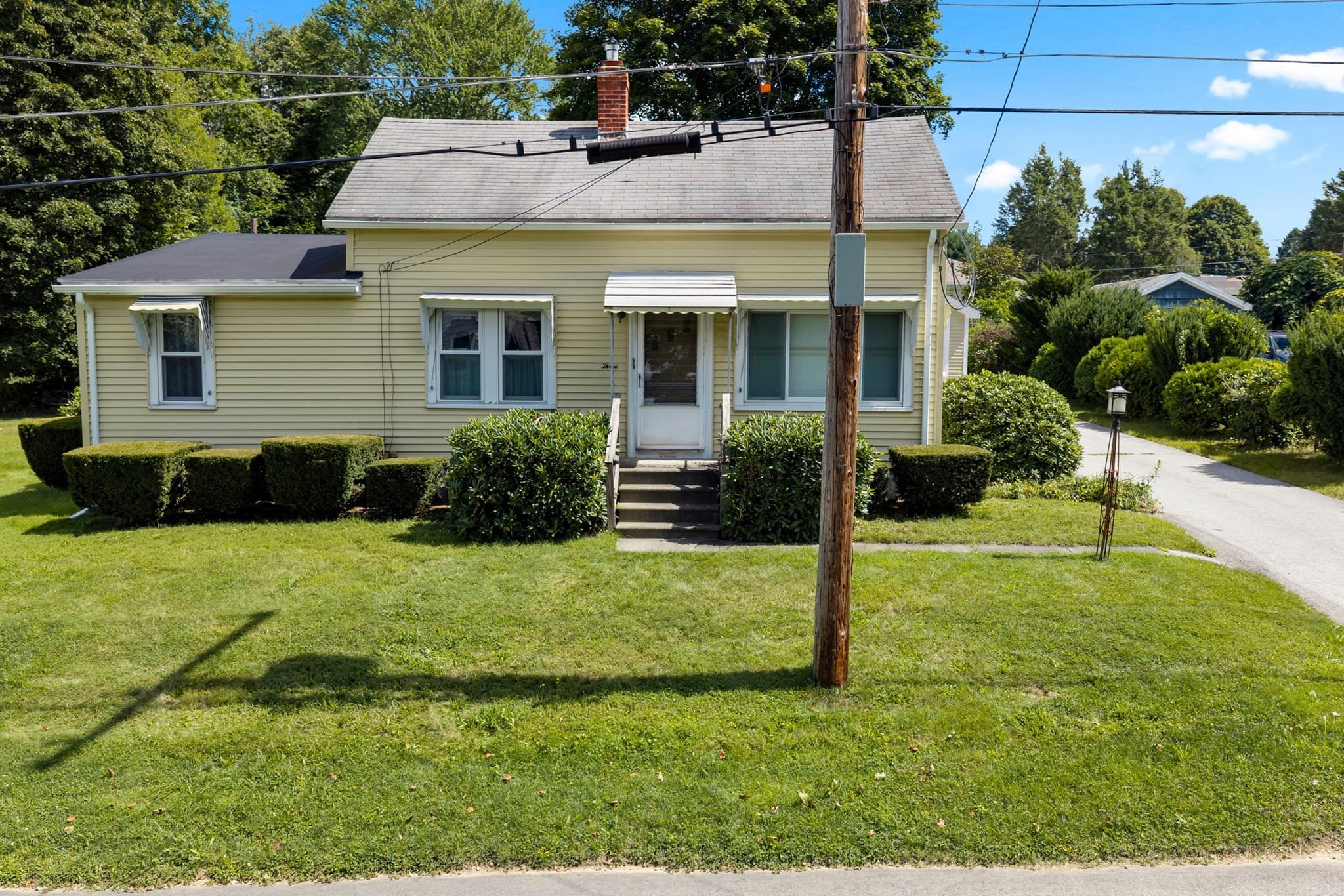 Single Family Residence at 3 Prospect Ave, Dudley MA 01571, Dudley, photo 2 of 27