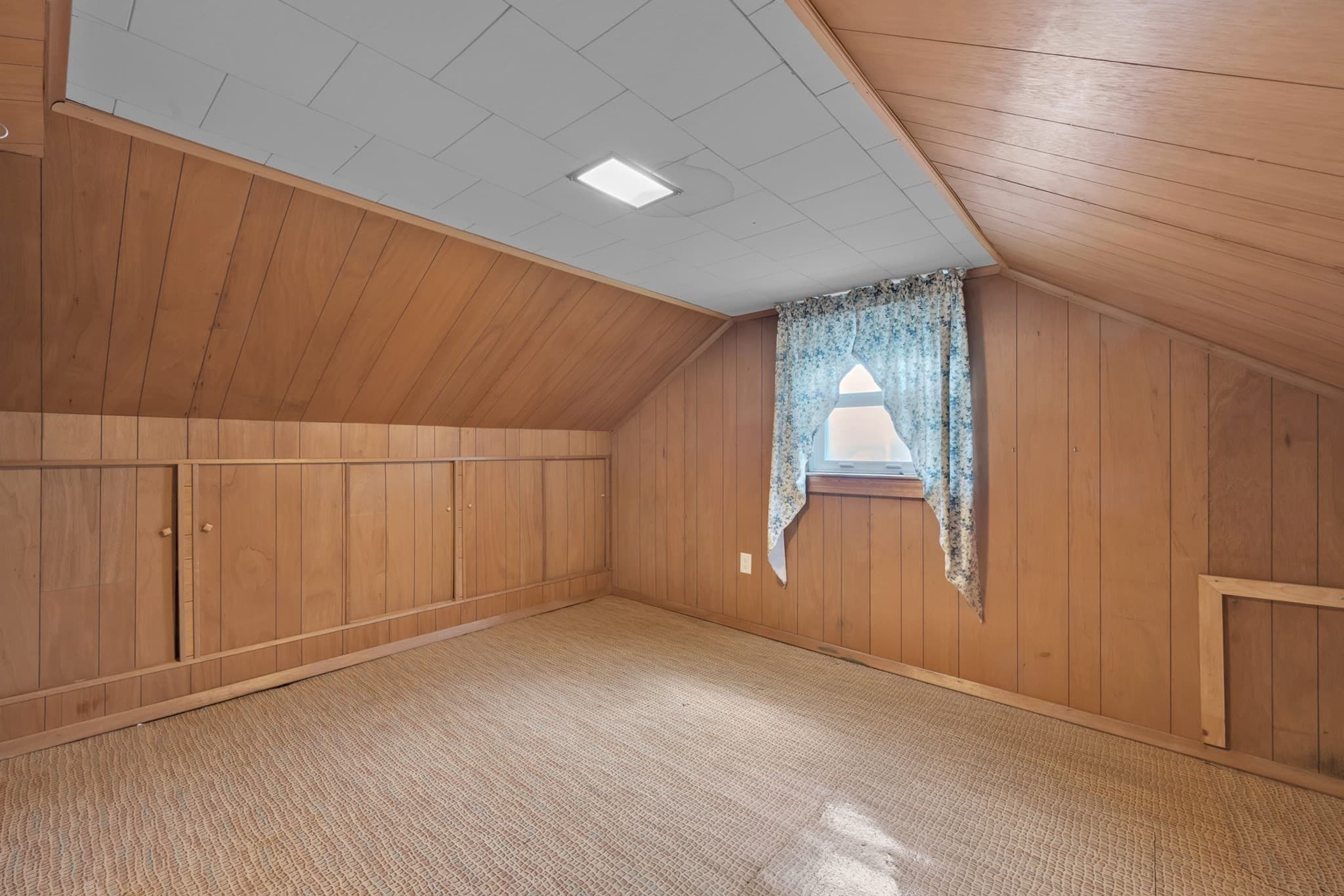 Single Family Residence at 3 Prospect Ave, Dudley MA 01571, Dudley, photo 13 of 27