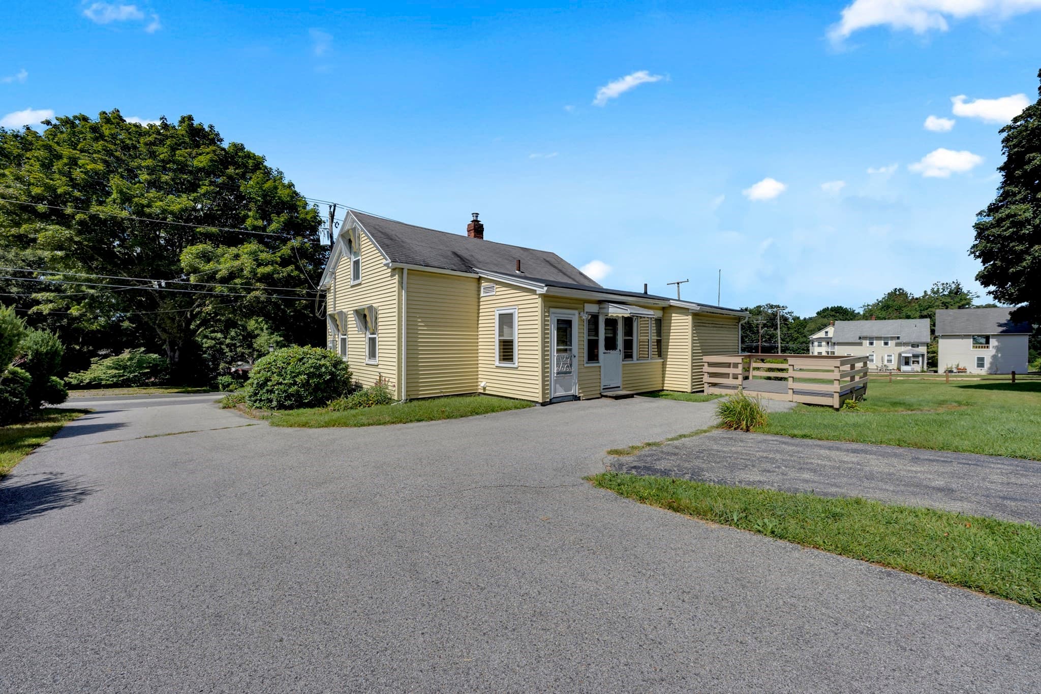 Single Family Residence at 3 Prospect Ave, Dudley MA 01571, Dudley, photo 5 of 27
