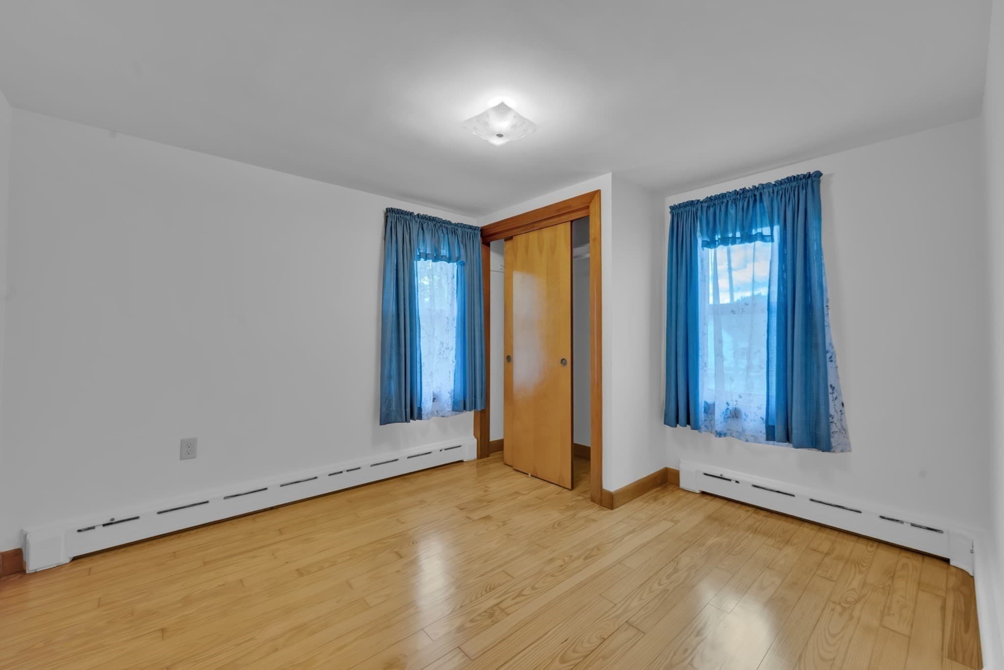 Single Family Residence at 3 Prospect Ave, Dudley MA 01571, Dudley, photo 20 of 27