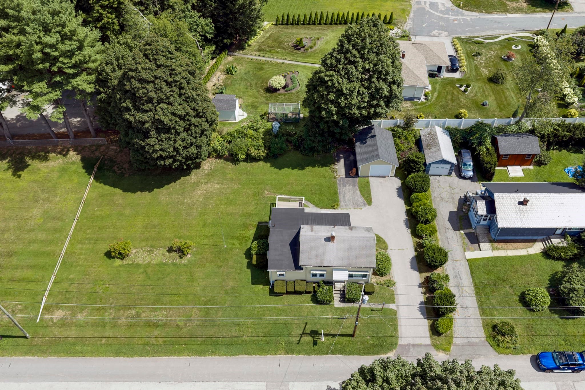 Single Family Residence at 3 Prospect Ave, Dudley MA 01571, Dudley, photo 4 of 27