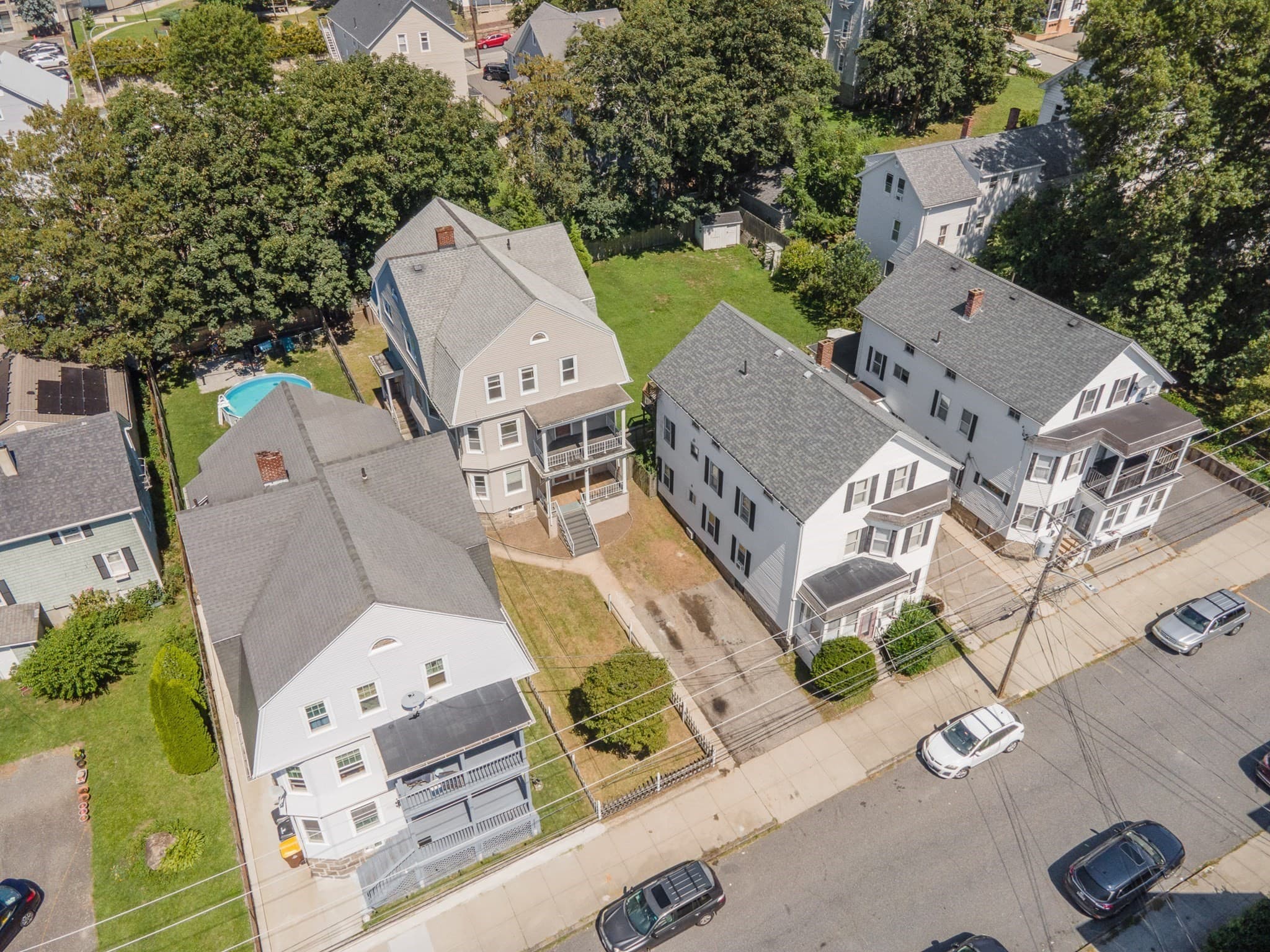 3 Family at 692 Walnut St, Fall River MA 02720, Fall River, photo 2 of 39