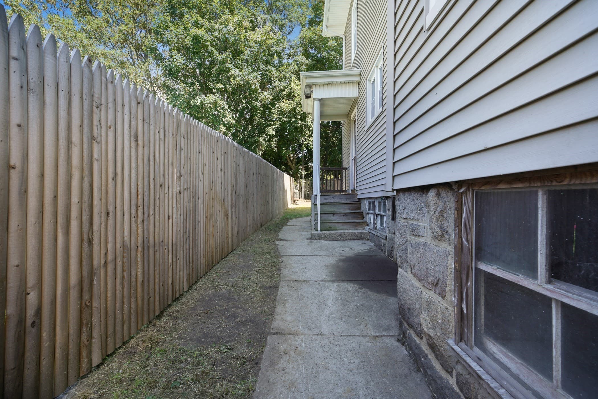 3 Family at 692 Walnut St, Fall River MA 02720, Fall River, photo 4 of 39