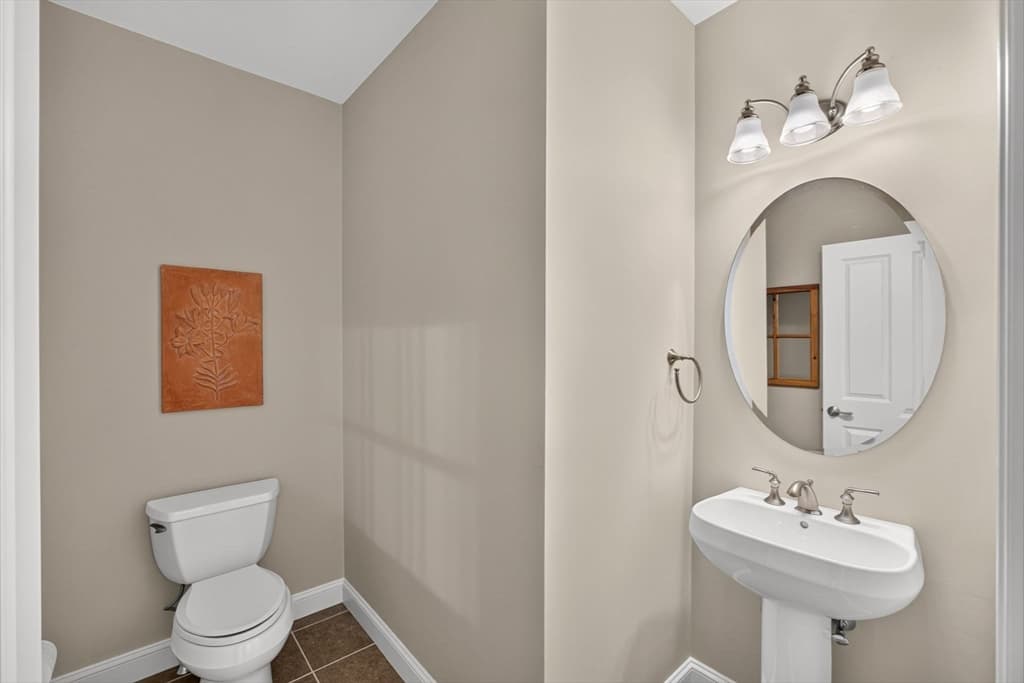 Condominium at 15 Aberdeen # 15, Plymouth MA 02360, Plymouth, photo 14 of 40