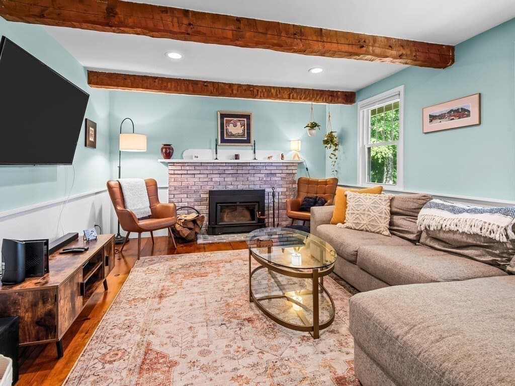 Single Family Residence at 69 Walnut St, Upton MA 01568, Upton, photo 6 of 40