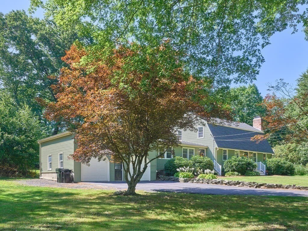 Single Family Residence at 69 Walnut St, Upton MA 01568, Upton, photo 4 of 40