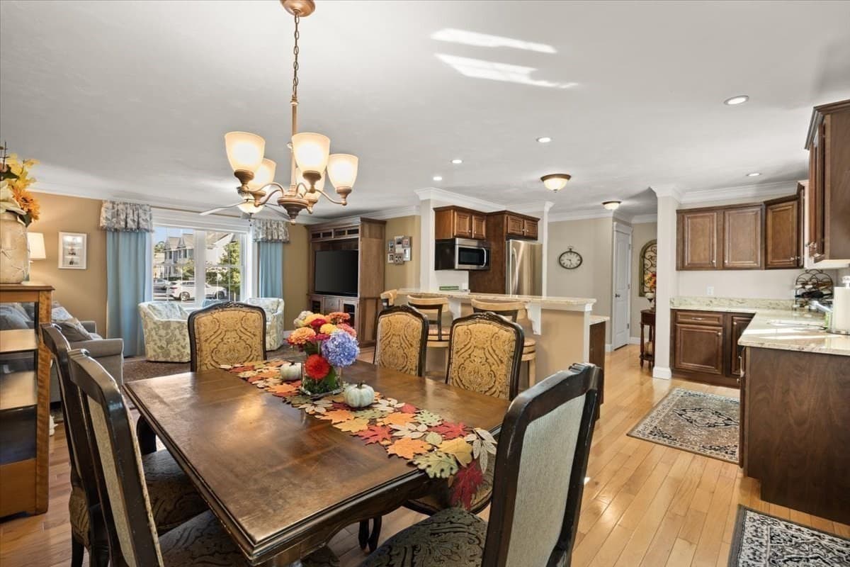 Condominium at 11 Cassidy Place # 11, Bridgewater MA 02324, Bridgewater, photo 12 of 32